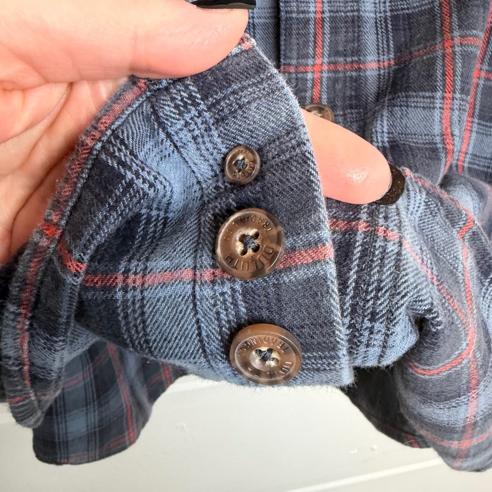 Duluth Trading Co XL Slim‎ Fit Free Swingin Flannel Slim Fit Shirt Blue Plaid - Picture 4 of 8